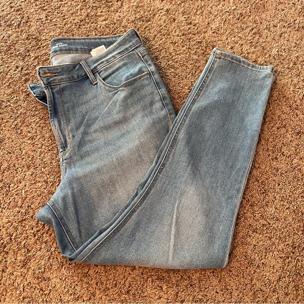 Old Navy High Rise Super Skinny Jeans